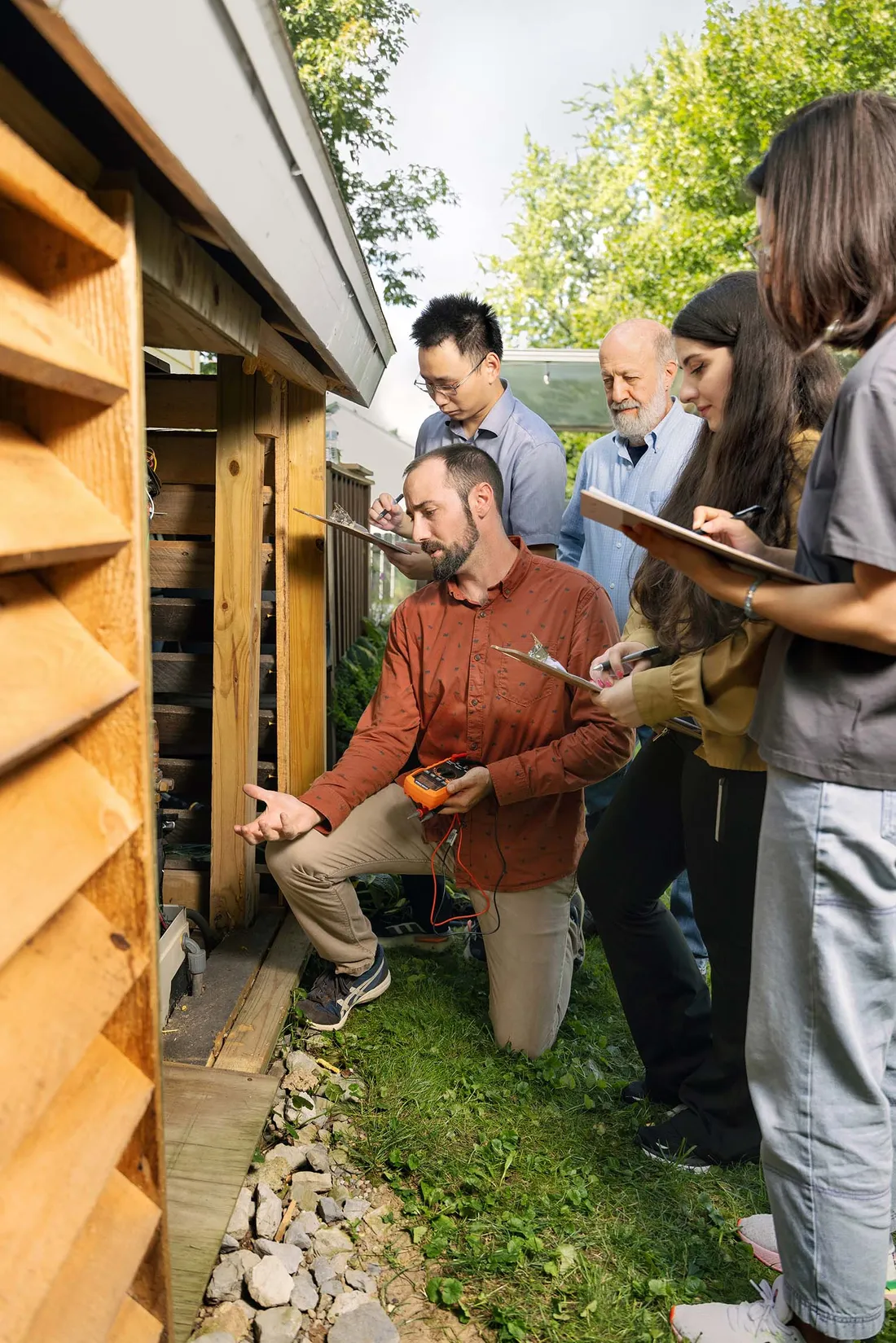 Ian Shapiro working with a student.