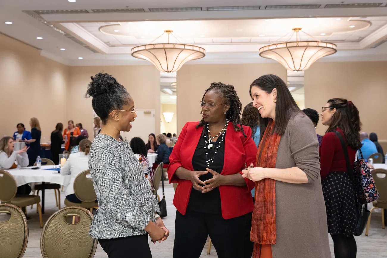 Women in Leadership Cohort Experience leaders Candace Campbell Jackson and Dara Royer share books from the WiL Summer Reading List at Syracuse University.